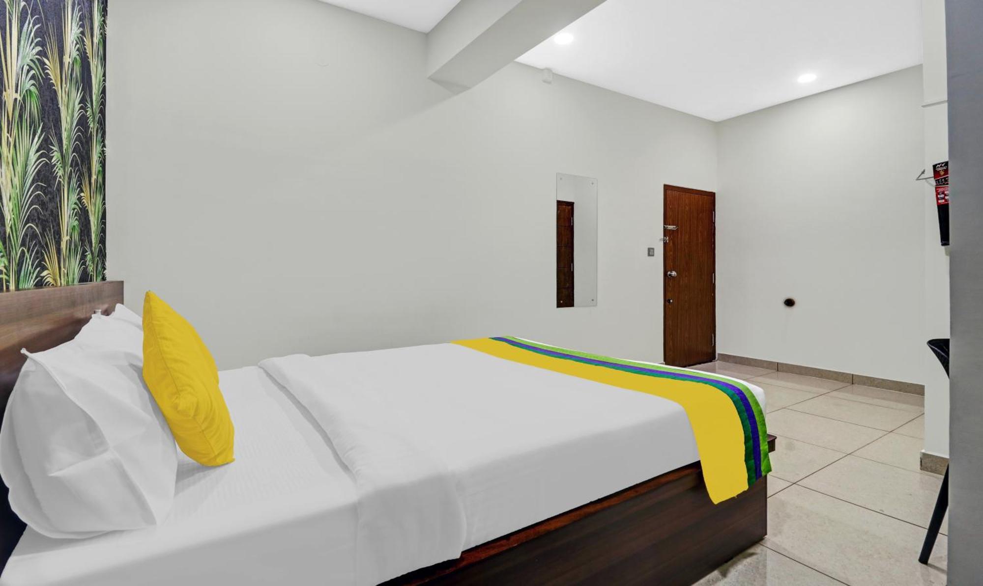 Hotel Nrm Residency Mysore Luaran gambar