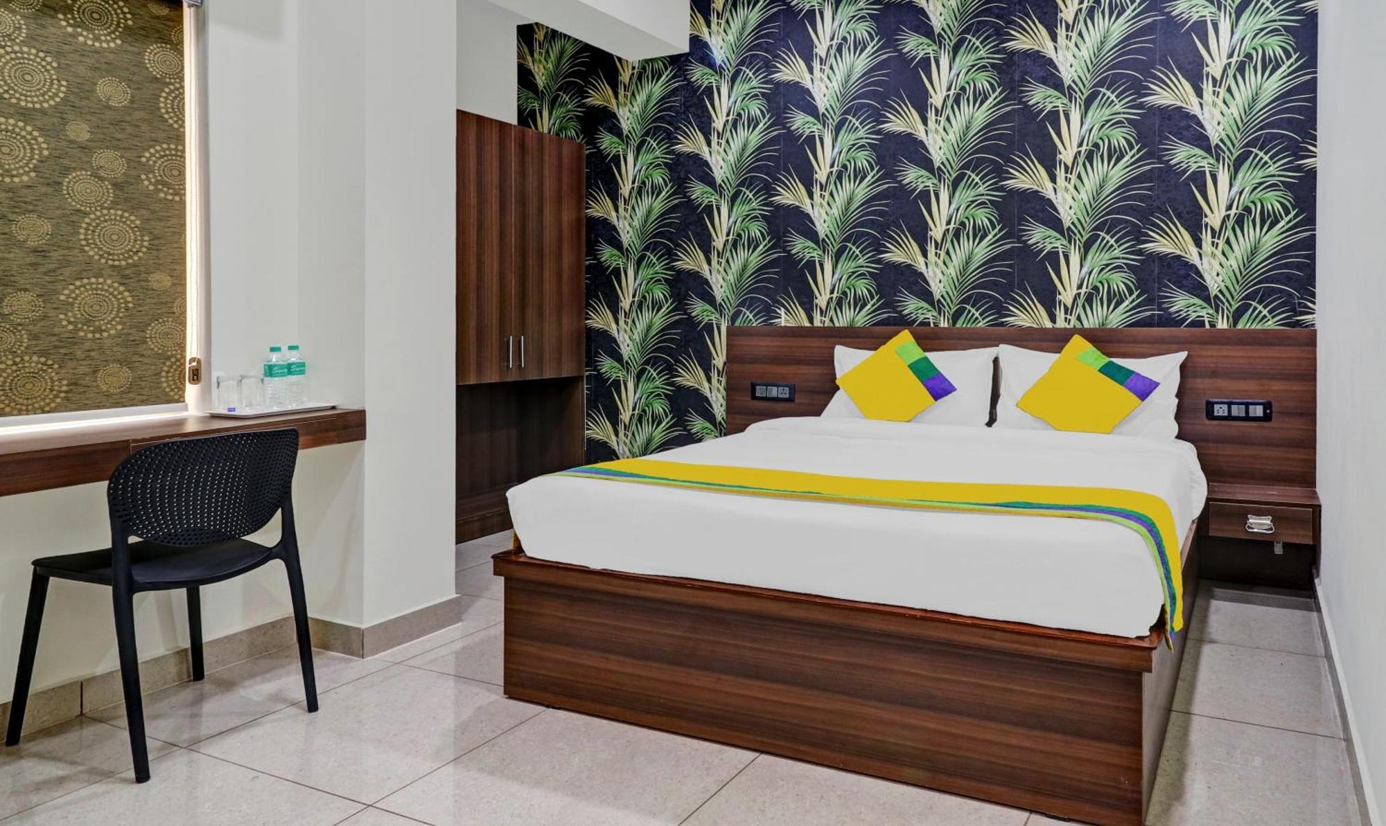 Hotel Nrm Residency Mysore Luaran gambar