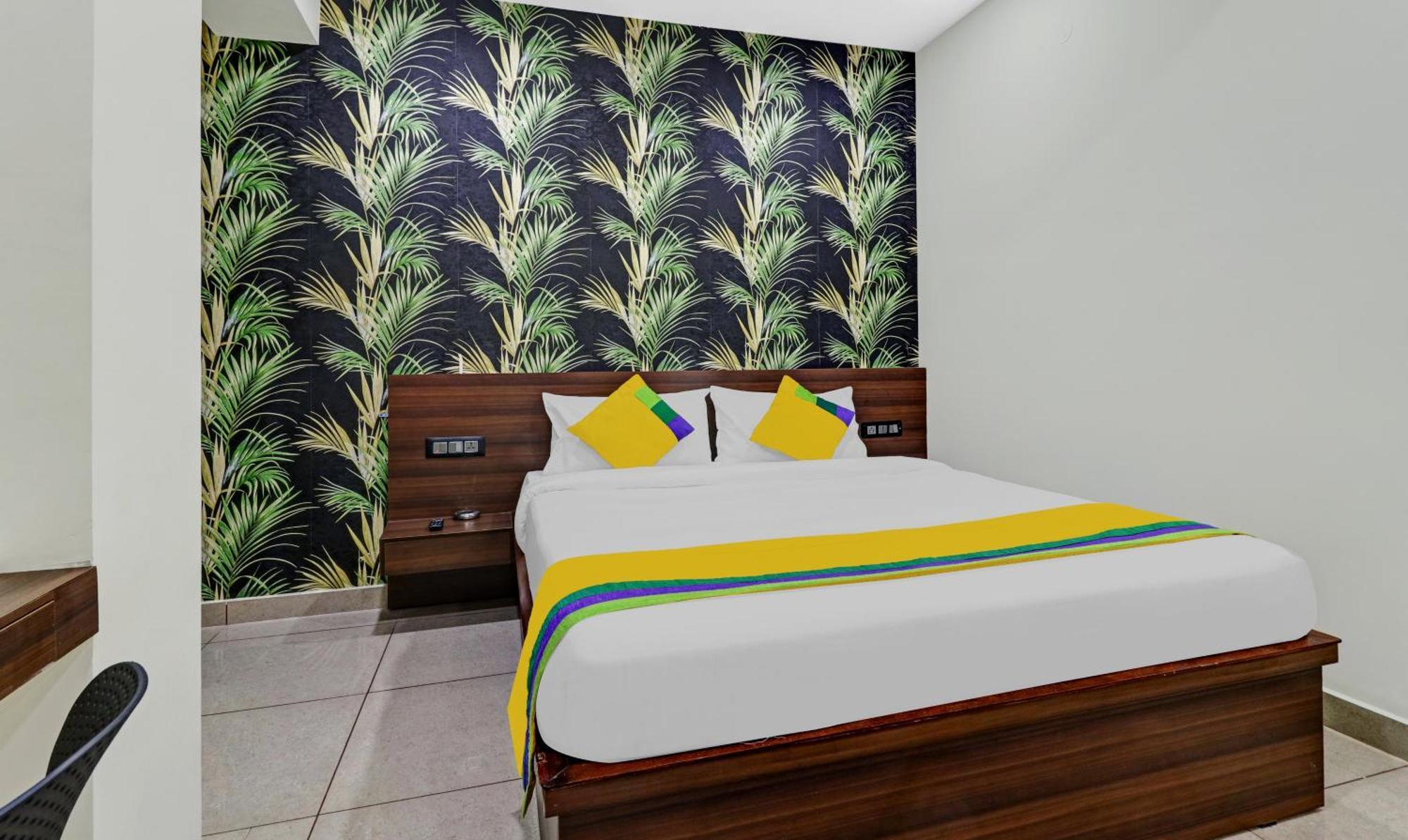 Hotel Nrm Residency Mysore Luaran gambar